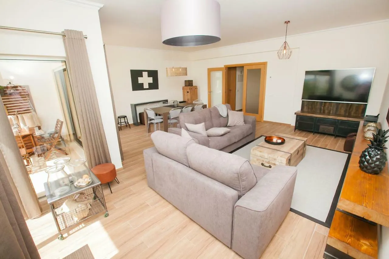 Modern Luxury Apartment Near Harbor Of Albufeira