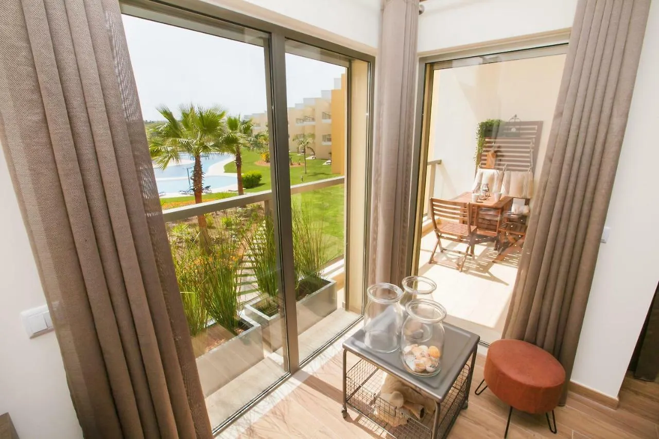 Modern Luxury Apartment Near Harbor Of Albufeira