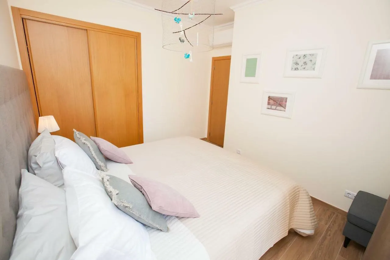 Modern Luxury Apartment Near Harbor Of Albufeira
