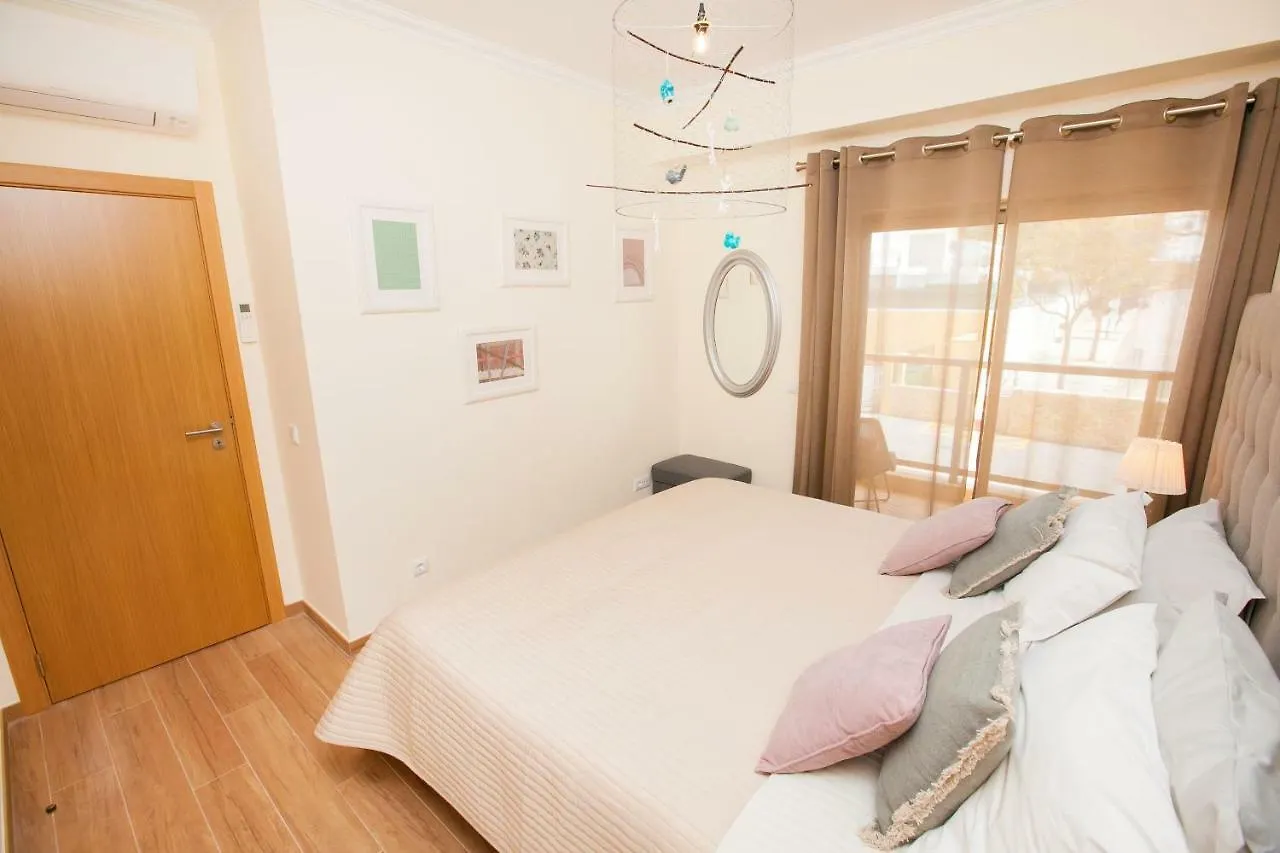 Modern Luxury Apartment Near Harbor Of Albufeira