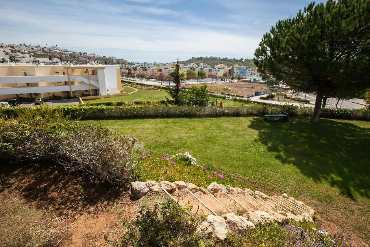 Modern Luxury Apartment Near Harbor Of Albufeira